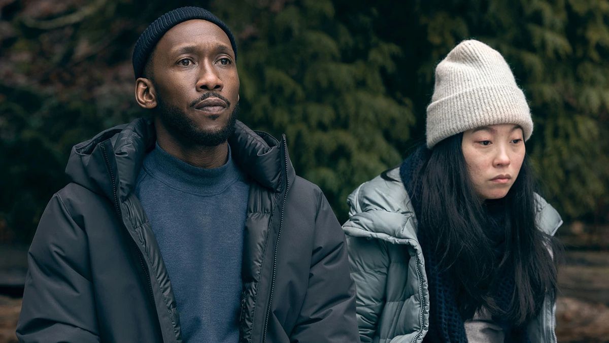 Mahershala Ali and Awkwafina in Swan Song